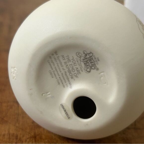 Precious Moments Collectors' Club You Are The End Of My Rainbow Pot of Gold 5" - Picture 9 of 11